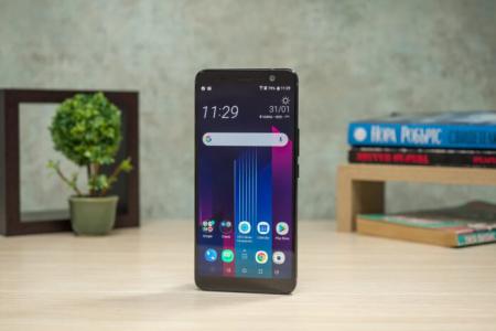 HTC tiếp tục báo lỗ, chừng nào thì dừng đây?