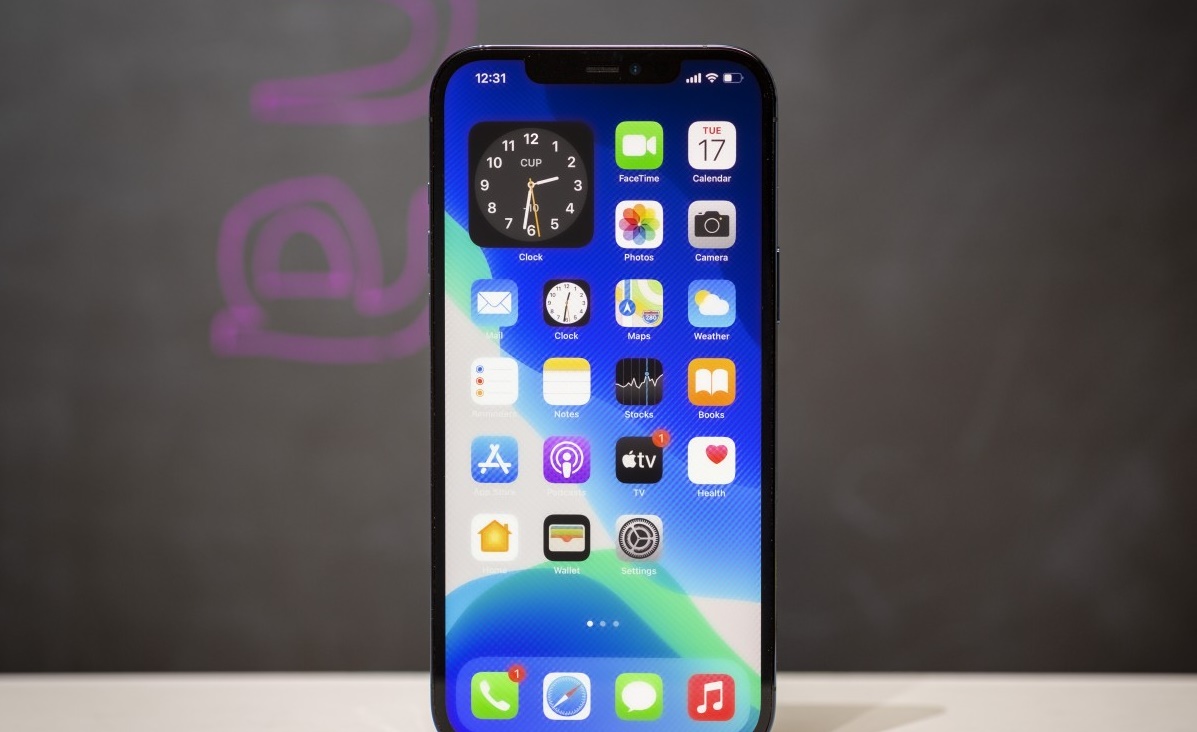 Apple iPhone, iPhone 13, Màn hình OLED, Tính năng Always-On Display