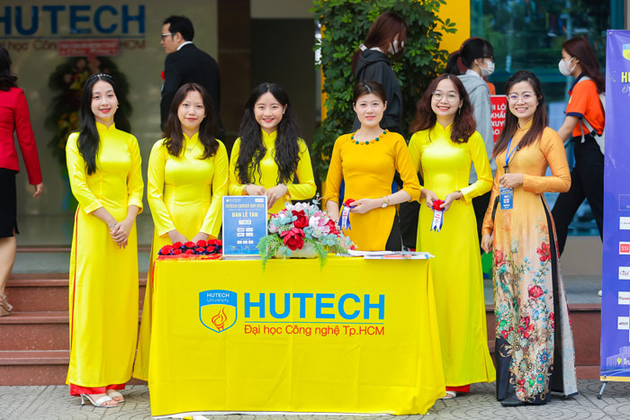 Ngày hội việc làm khối ngành Kinh tế, HUTECH Career Day 2023