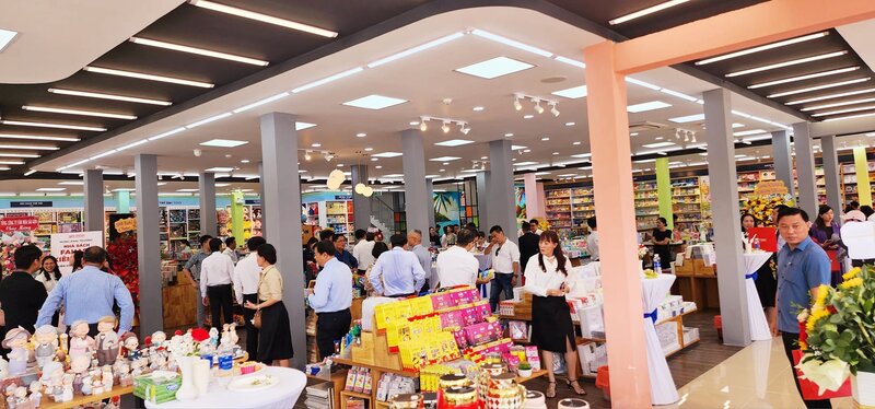 nhà sách fahasa kiên giang, khai trương nhà sách fahasa kiên giang